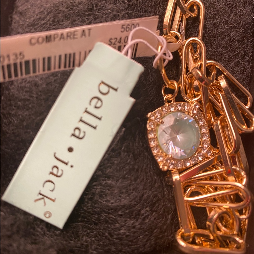 NWT Bella jack necklace